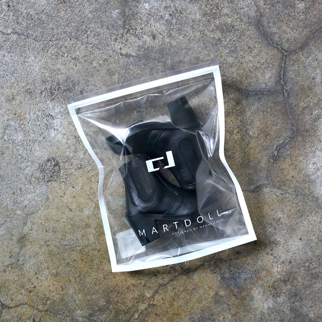 KL Chelsea Boots (Vinyl Black) 10 KL Chelsea Boots (Vinyl Black)