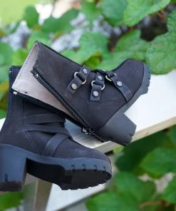 KL 3 Ring Boots (Molten Black) Secret Stuff 11 KL 3 Ring Boots (Molten Black) Secret Stuff