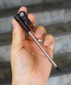 Culture Japan Secret Stuff Swingy Clickety-Click Stand (Molten Black)