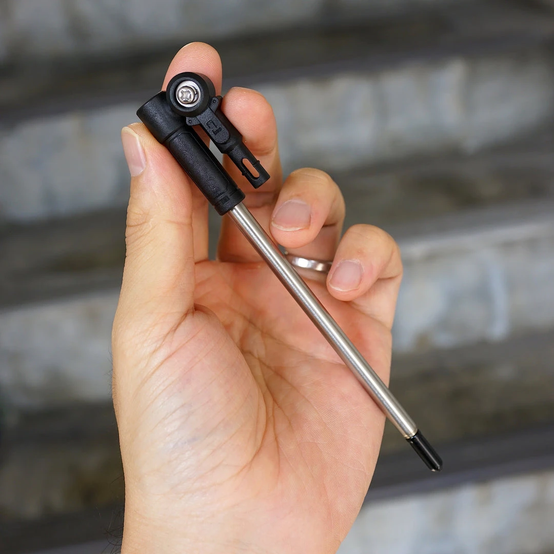 Culture Japan Secret Stuff Swingy Clickety-Click Stand (Molten Black) 2 Culture Japan Secret Stuff Swingy Clickety-Click Stand (Molten Black)