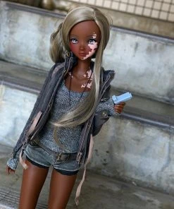 Smart Doll Store Inhaler Secret Stuff